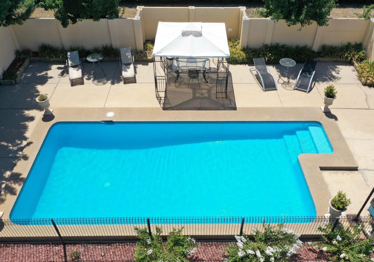 Burringa Garden Motel Вага Вага Екстериор снимка